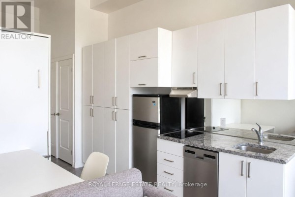 835 - 1900 Simcoe Street N, Oshawa, ON L1G4Y3 Photo 4