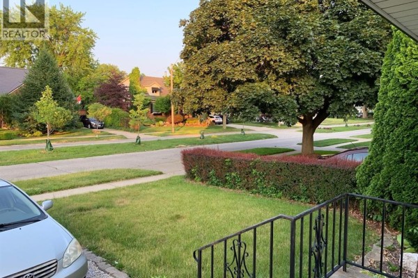 835 Isabelle Unit# Lower, Windsor