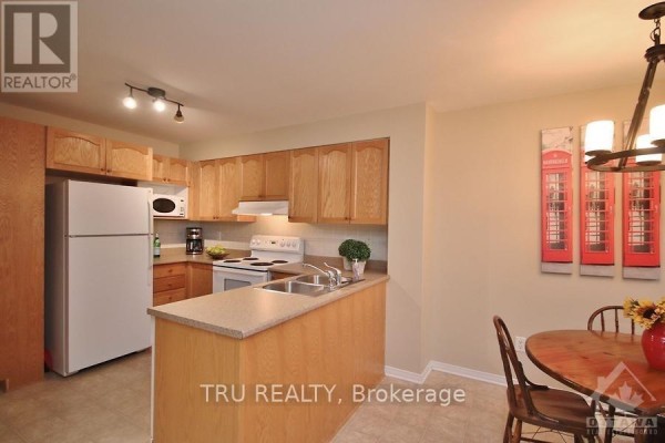 835 Longfields Drive, Ottawa, ON K2J5N2 Photo 3