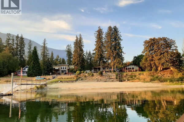 4pc Bathroom - 8350 Busk Road, Balfour, BC V0G1C0 Photo 3