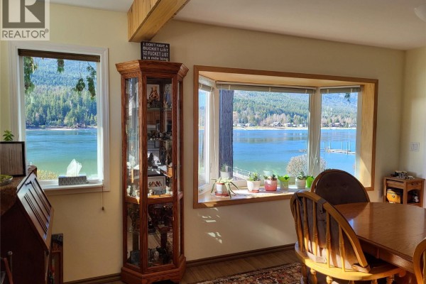 4pc Bathroom - 8350 Busk Road, Balfour, BC V0G1C0 Photo 4