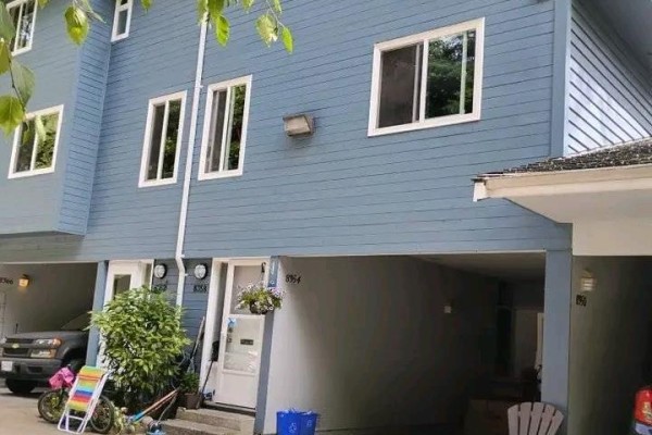 8354 Vinewood Place, Burnaby, BC V5A3V6 Photo 4