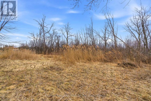 8356 Oakwood Drive, Niagara Falls, ON, photo 3