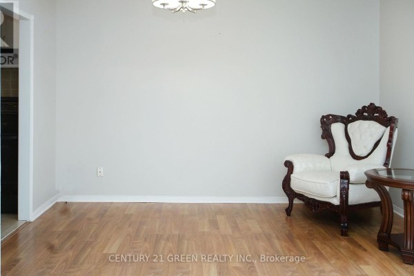 Primary Bedroom - 836 Avocado Crescent, Mississauga, ON L5W1K4 Photo 4