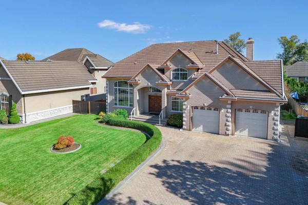 8362 170a Street, Surrey, BC V4N5J7 Photo 2