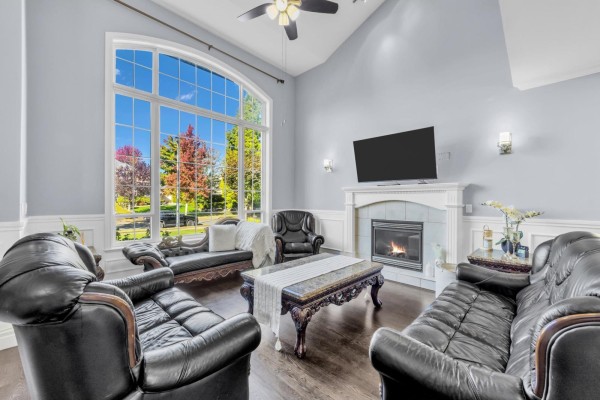 8362 170a Street, Surrey, BC V4N5J7 Photo 4