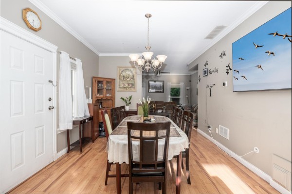 8364 Harris Street, Mission, BC V2V7R9 Photo 5