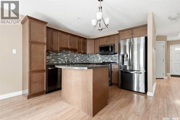 837 Connaught Street, Regina, SK, photo 2