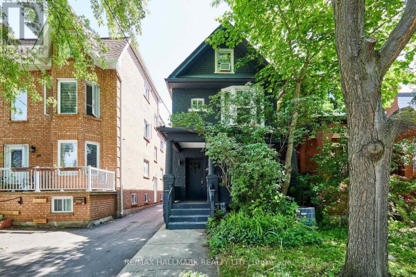 Kitchen - 837 Gladstone Avenue, Toronto, ON M6H3J7 Photo 4