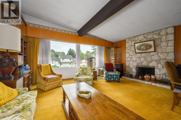 8371 Spires Road, Richmond, BC V6Y1W1 Photo 4