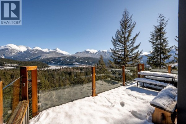 8373 Mountain View Drive, Whistler, BC V8E0G3 Photo 4