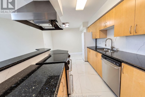 Primary Bedroom - 838 - 250 Manitoba Street, Toronto, ON M8Y4G8 Photo 4