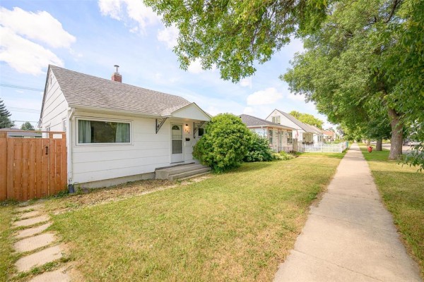 838 Atlantic Avenue, Winnipeg, MB, photo 2