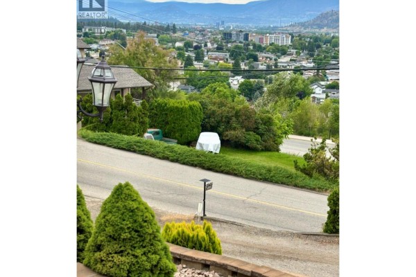 Bedroom - 838 Mckenzie Road, Kelowna, BC V1X2B3 Photo 4