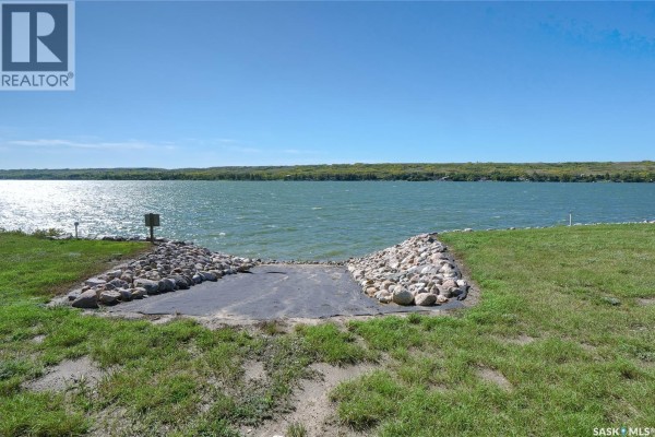 839 Daniel Drive, Buffalo Pound Lake, SK S0G0A2 Photo 2