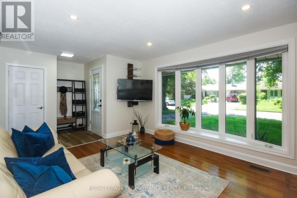 Dining room - 839 Nicholson Avenue, Ottawa, ON K1V6N4 Photo 5