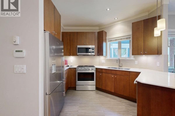 839 W 14th Avenue, Vancouver, BC V5Z1R2 Photo 5