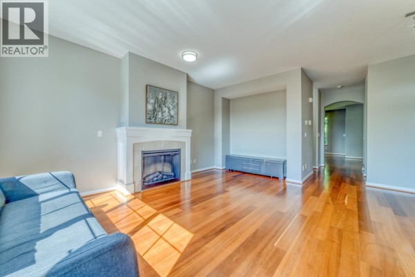 84 1380 Pinetree Way, Coquitlam, BC V3E3S6 Photo 3