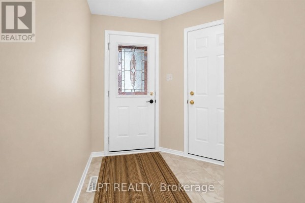 84 Newborough Crescent, Ottawa, ON, photo 3