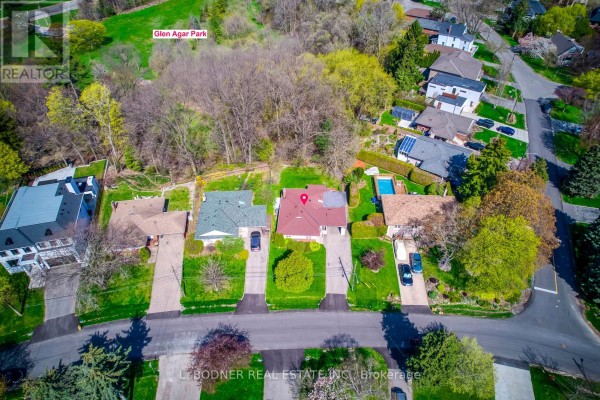 84 Ravenscrest Drive, Toronto, ON, photo 3
