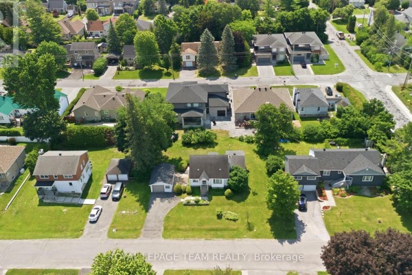 84 Rita Avenue, Ottawa, ON K2G2H1 Photo 4