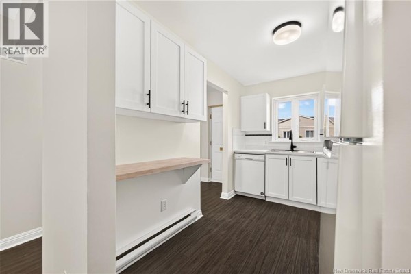 Living room/Dining room - 84 Seaman Street Unit# 18, Moncton, NB E1A4B6 Photo 5