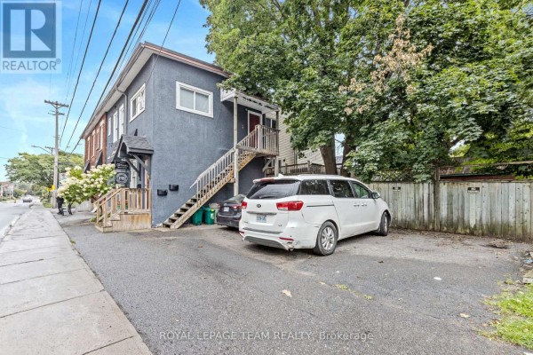 84 Sherbrooke Avenue, Ottawa, ON K1Y1R9 Photo 4