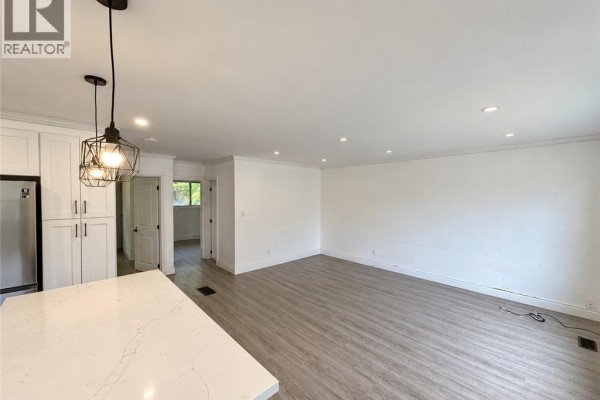 84 Weber Street S, Waterloo, ON, photo 3