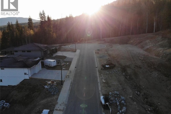 840 25th Avenue Sw Lot# 13, Salmon Arm, BC, photo 2