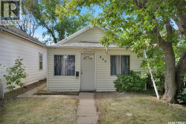 Kitchen - 840 Grey Avenue, Moose Jaw, SK S6H1N1 Photo 4