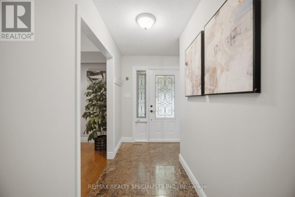 Family room - 840 Hemlock Drive, Milton, ON L9T3V5 Photo 4