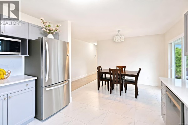 840 Inez Pl, Nanaimo, BC, photo 3