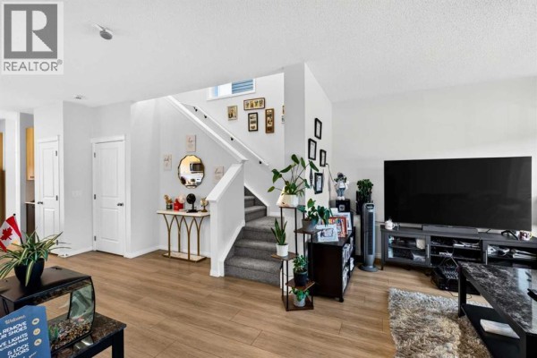 Kitchen - 840 Midtown Drive Sw, Airdrie, AB T4B5K9 Photo 3