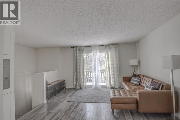 Bedroom - 8408 Berkley Road Nw, Calgary, AB T3K1B4 Photo 5