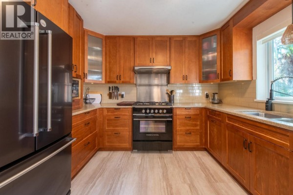 841 O'shea Road, Gibsons, BC V0N1V8 Photo 5