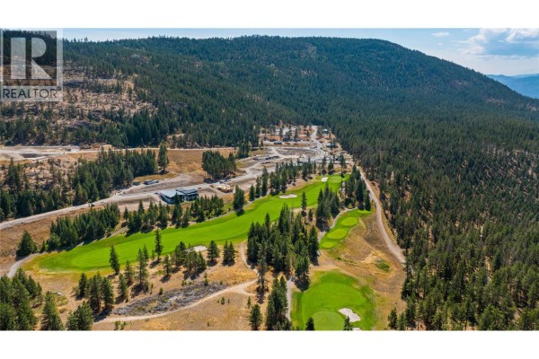 842 Predator Ridge Drive, Vernon, BC V1H1G4 Photo 2