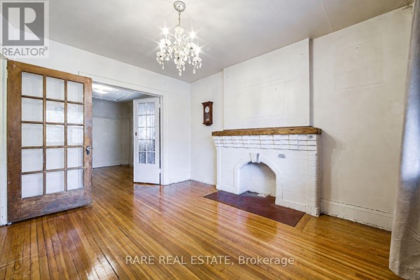 Bedroom 2 - 842 Shaw Street, Toronto, ON M6G3M2 Photo 5