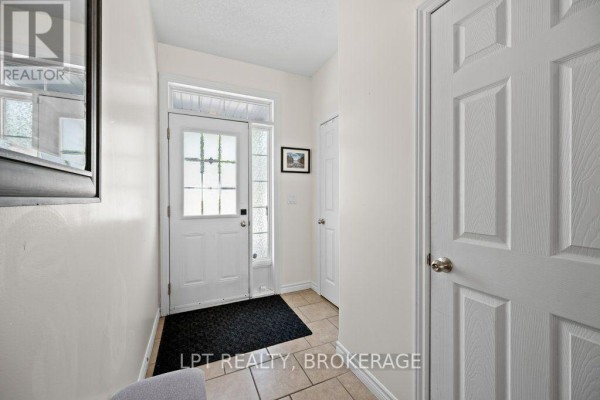 Bathroom - 843 Newmarket Lane, Kingston, ON K7K0C8 Photo 4