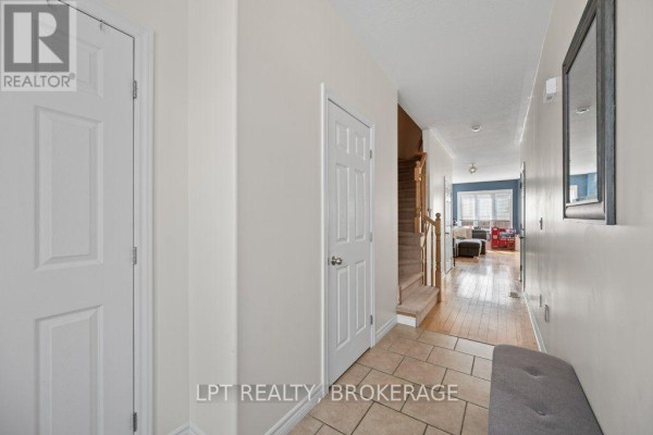 Living room - 843 Newmarket Lane, Kingston, ON K7K0C8 Photo 5