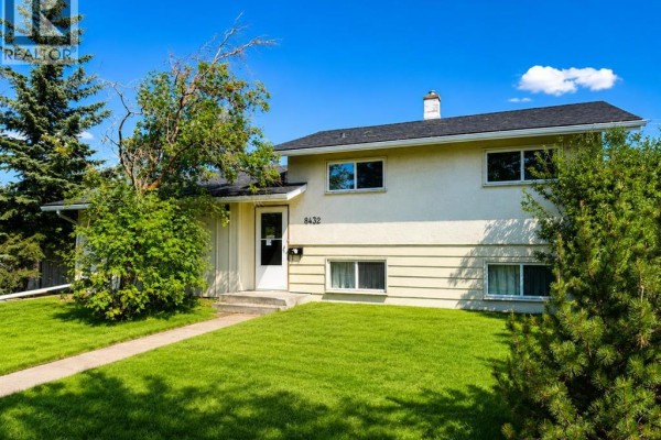 Kitchen - 8432 Elbow Drive Sw, Calgary, AB T2V1K8 Photo 2