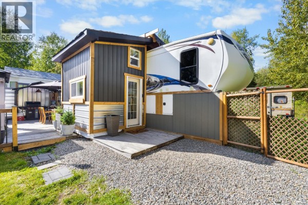 8440 3 & 95 Highway Lot# 135, Yahk, BC V0B2P0 Photo 3