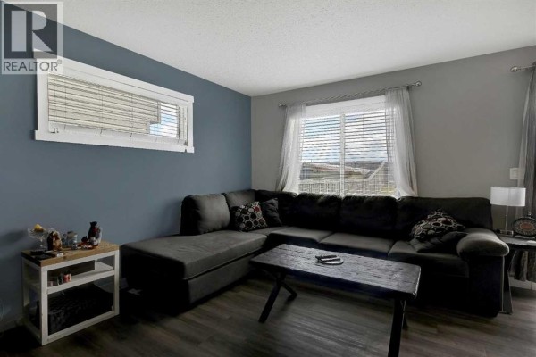 Primary Bedroom - 8443 101 Avenue, Grande Prairie, AB T8X0R1 Photo 3