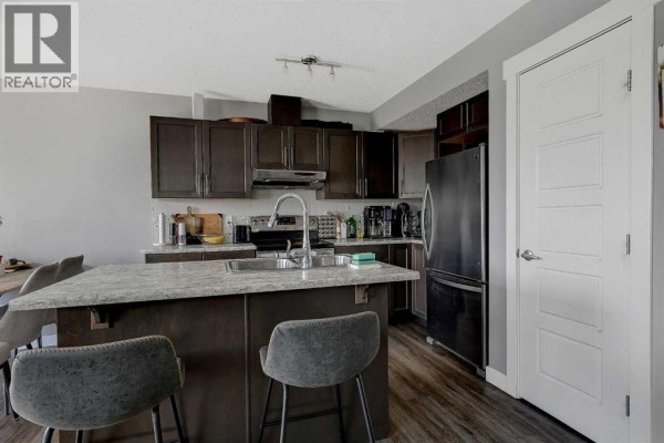 4pc Bathroom - 8443 101 Avenue, Grande Prairie, AB T8X0R1 Photo 4
