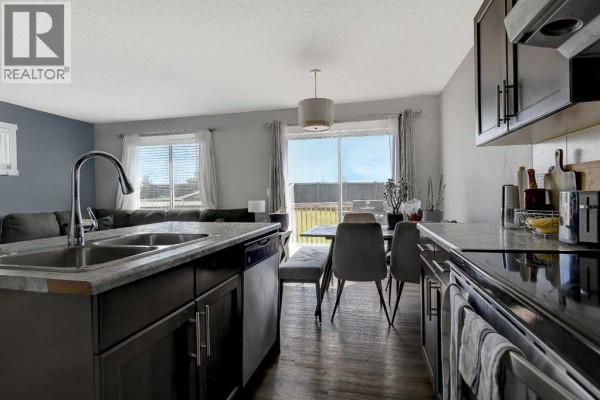 2pc Bathroom - 8443 101 Avenue, Grande Prairie, AB T8X0R1 Photo 5