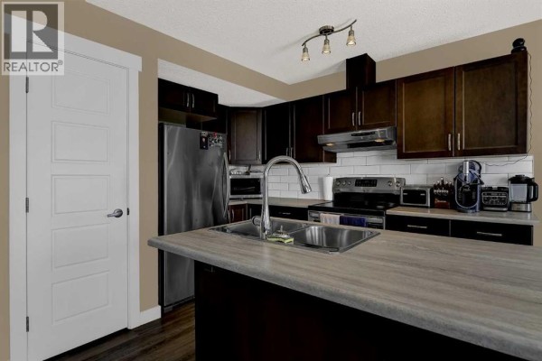2pc Bathroom - 8445 101 Avenue, Grande Prairie, AB T8X0R1 Photo 5