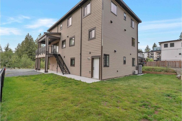 8447 Forest Gate Drive, Eastern Hillsides, Chilliwack, BC, photo 2