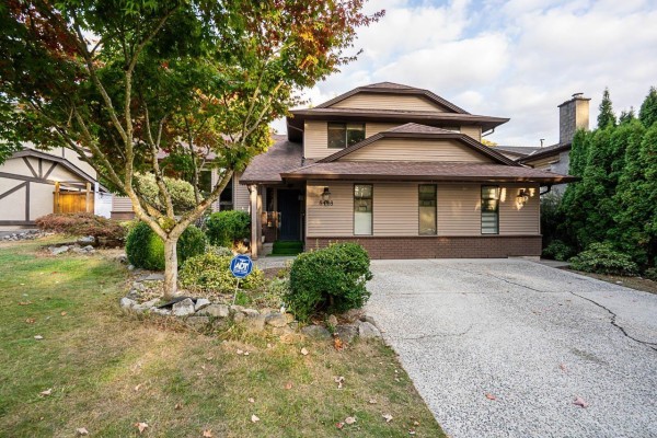8448 154 Street, Surrey, BC V3S6H3 Photo 3