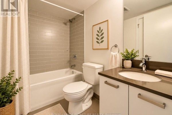 845 - 68 Abell Street, Toronto, ON M6J0B1 Photo 4
