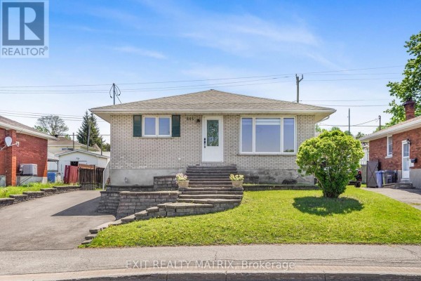 845 Cartier Boulevard, Hawkesbury, ON, photo 2