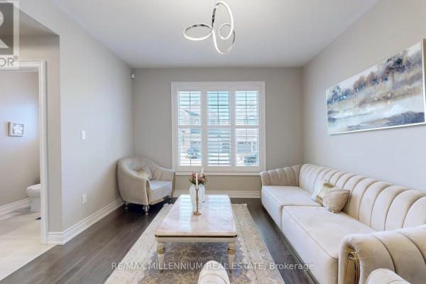 Family room - 845 Langford Boulevard, Bradford West Gwillimbury, ON L3Z4J2 Photo 5